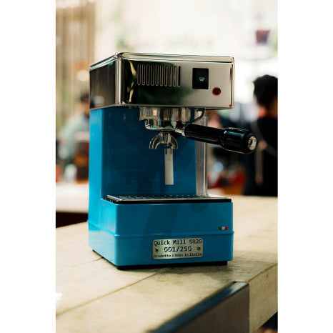 Quick Mill 0820 hellblau Limited Edition