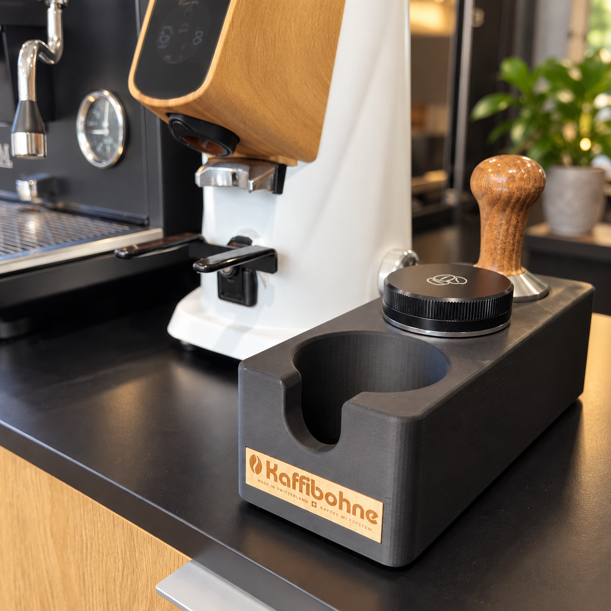 Kaffibohne Tamperstation Pro mit Tamper und Leveler
